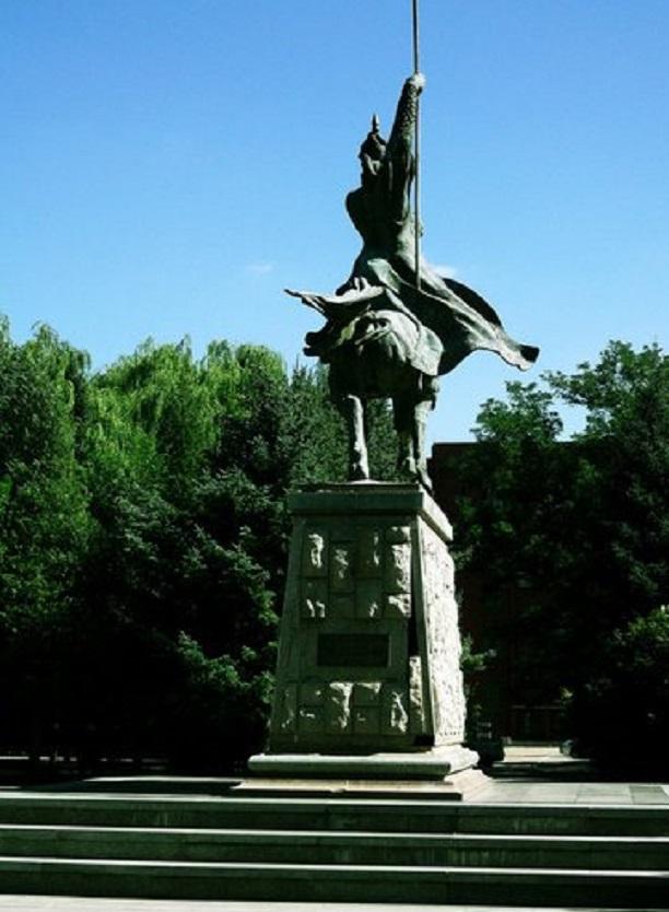 内蒙古，自然奇观与民族风情交织的圣地